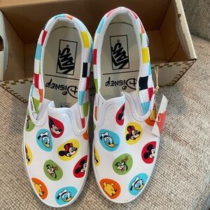 Vans women’s  Slip-On Sneakers - Colorful Cartoon Print